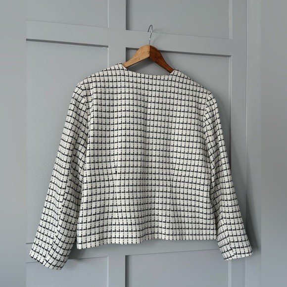 Vintage Black and White Checkered Blazer - Picture 2 of 3